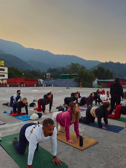 Student Performing Cat Cow Pose at Rishikul Yogshala Rishikesh