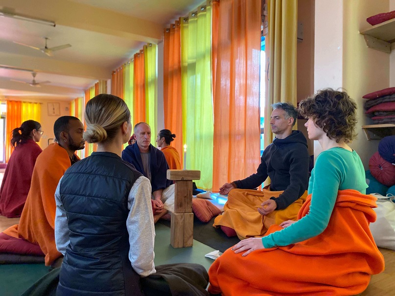 Rishikul Yogshala's YTTC Students Meditating Rishikul Yogshala's YTTC Students Meditating