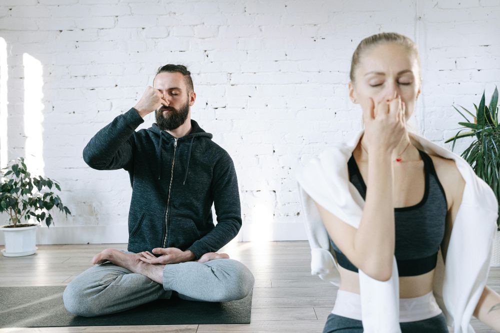 Surya Bhedana Pranayama: Improves Digestion, Enhances Focus & Clarity Surya Bhedana Pranayama: Improves Digestion, Enhances Focus & Clarity