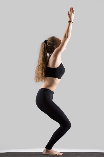 Utkatasana (Chair Pose): Meaning, Steps, Benefits, Contradictions and More 1 Benefits of Utkatasana