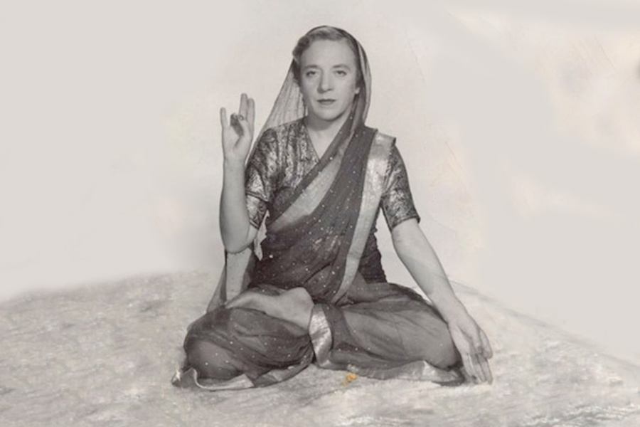 Indra Devi: The First Lady of Yoga Indra Devi: The First Lady of Yoga