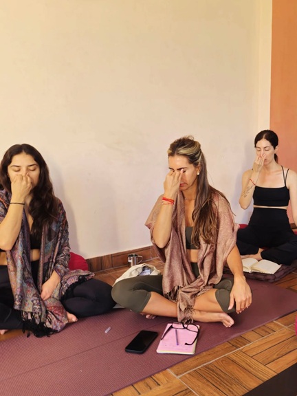 Surya Bhedana Pranayama: Steps, Benefits, Prevention & Contradictions 3 Students Performing Surya Bhedana Pranayama