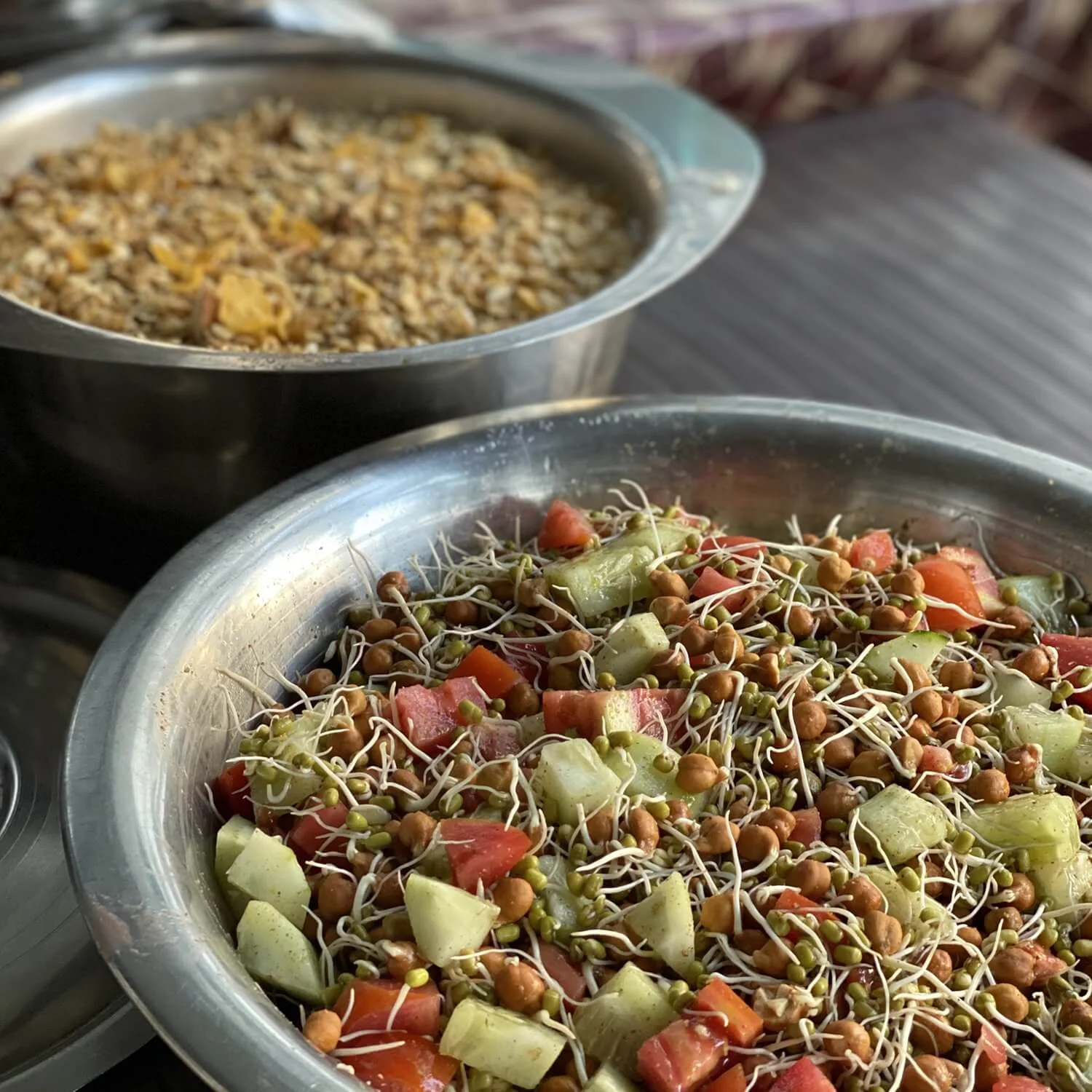 Gezonde yogische voeding voor studenten van de Yoga Docentenopleiding bij Rishikul Yogshala Rishikesh