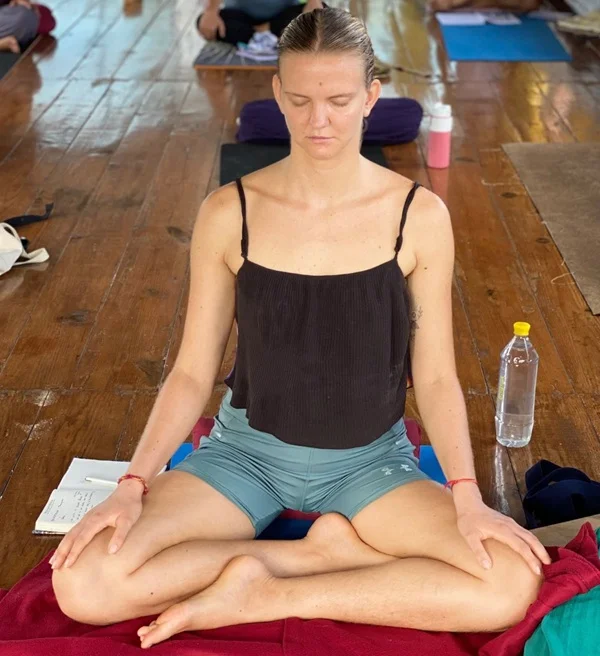 Studenten die meditatie beoefenen