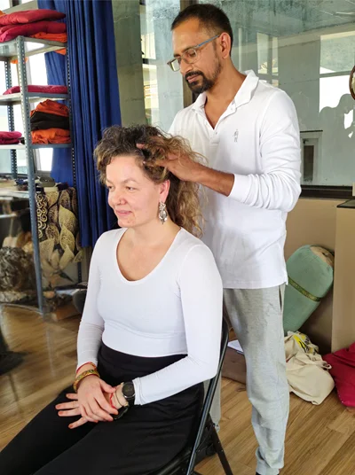 Ayurveda massage therapy session at Rishikul Yogshala Rishikesh